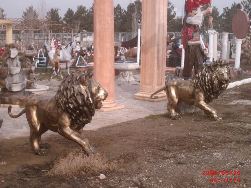Büyük Ayakta Aslan;Promit (En:70Boy:250Yüks:130Ağr:40)