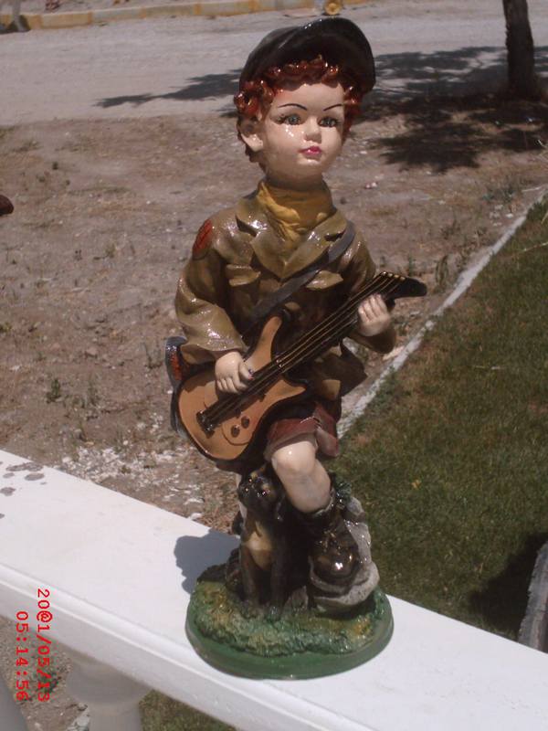 Gitarlı Çocuk;Promit (En:40Boy:50Yüks:65Ağr:5)