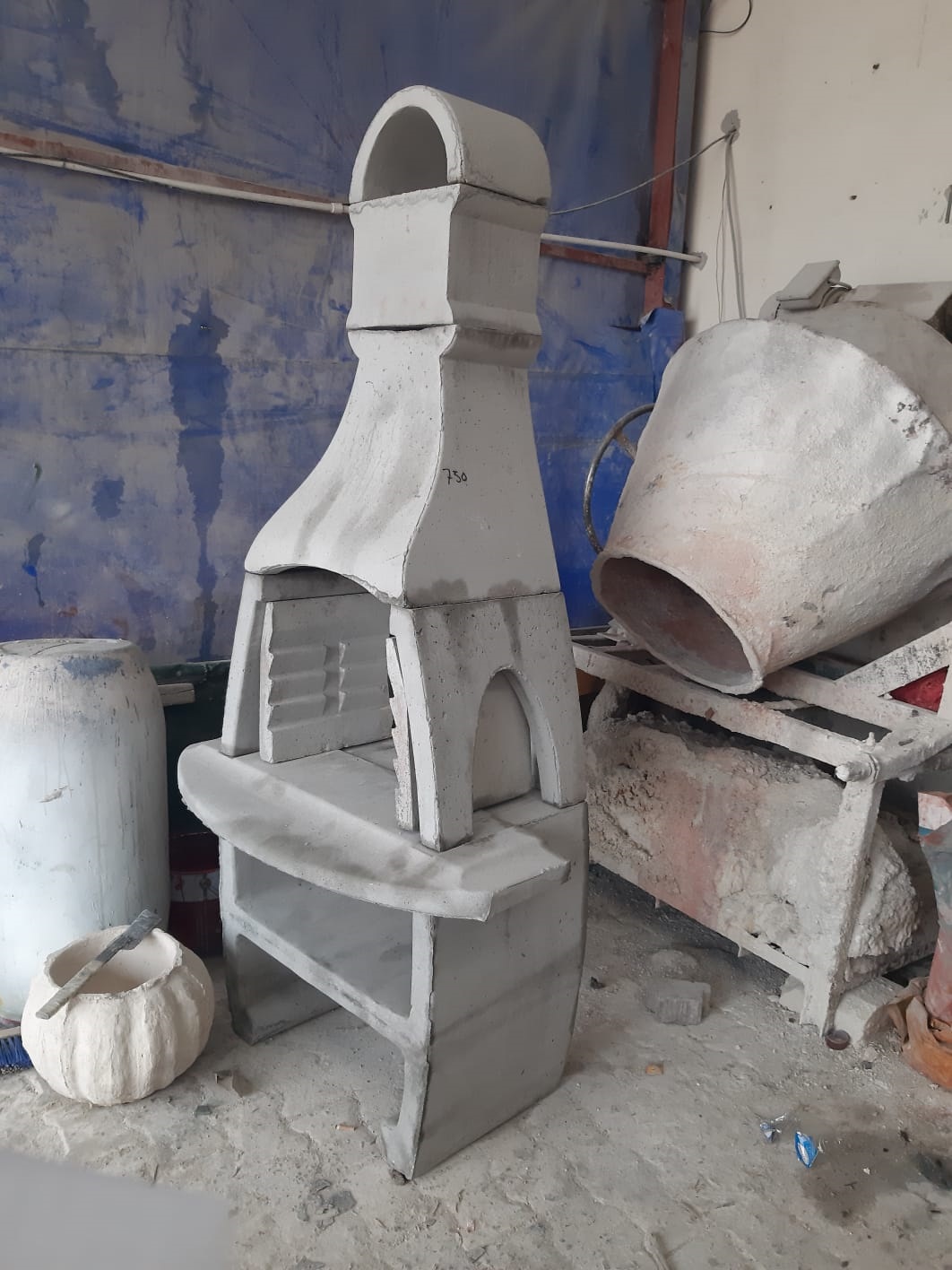 sakarya barbekü: beton en.66 boy.107 yüks.210 ağr.200 