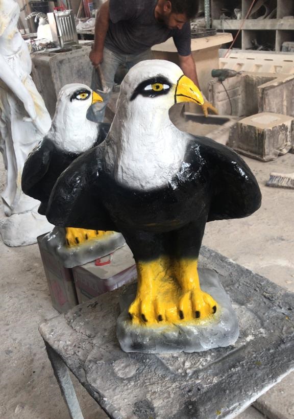 küçük kartal: beton en.20 boy.55 yüks.80 ağr.45