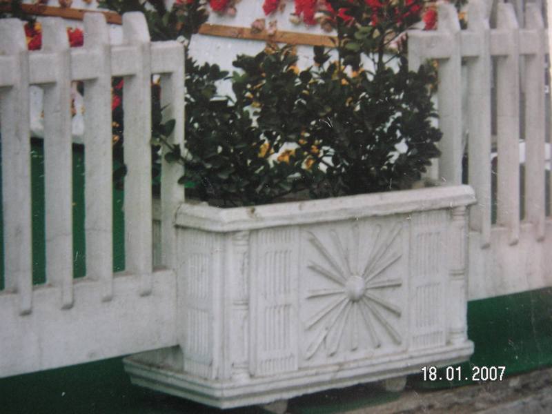 Deniz Desenli Saksı;Beton (En:40Boy:75Yüks:50Ağr:75)