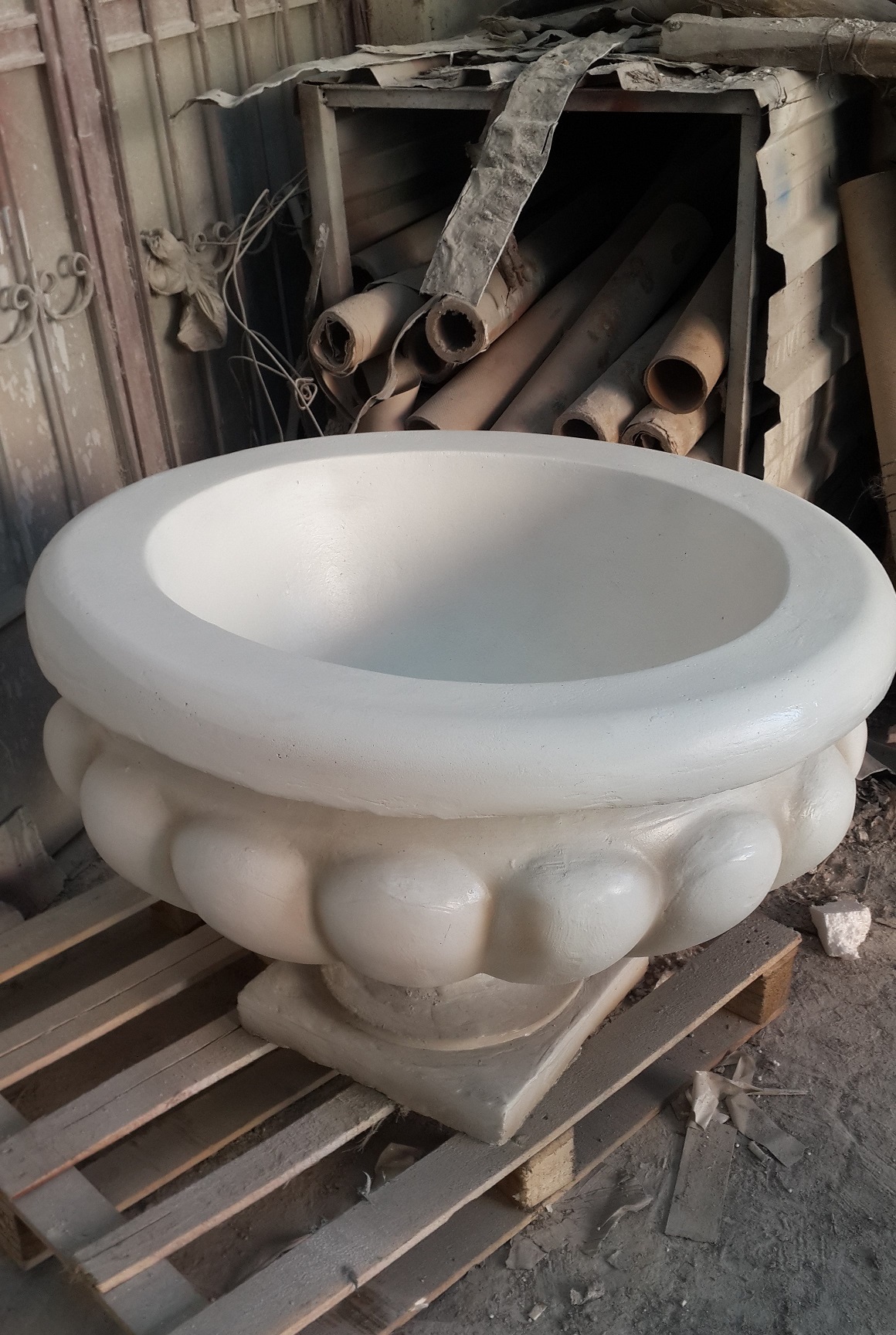 alarko saksı: beton en.95 boy.95 yüks.65 ağr.250