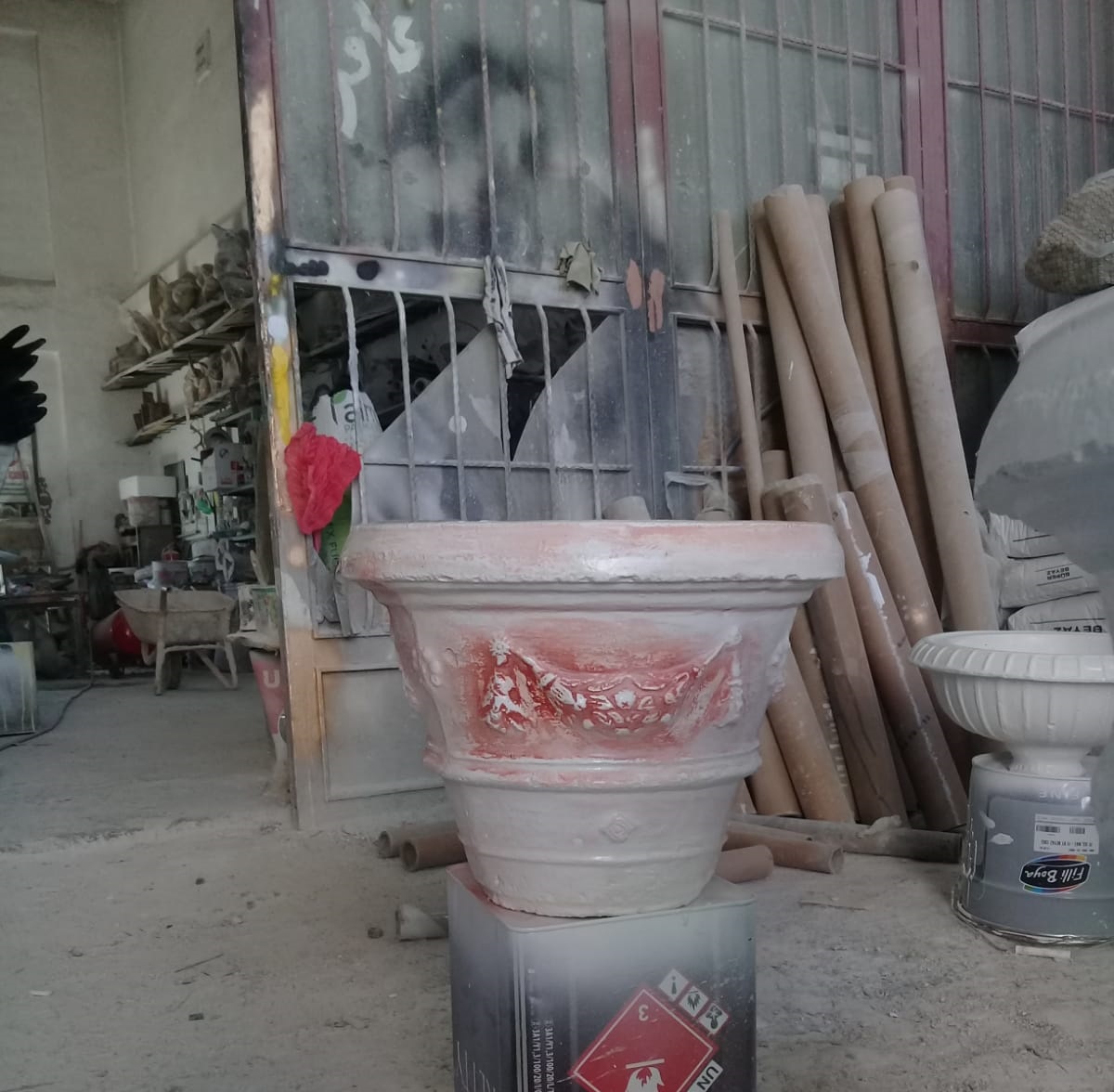 mine saksı: beton en.45 boy.45 yüks.35 ağr.25