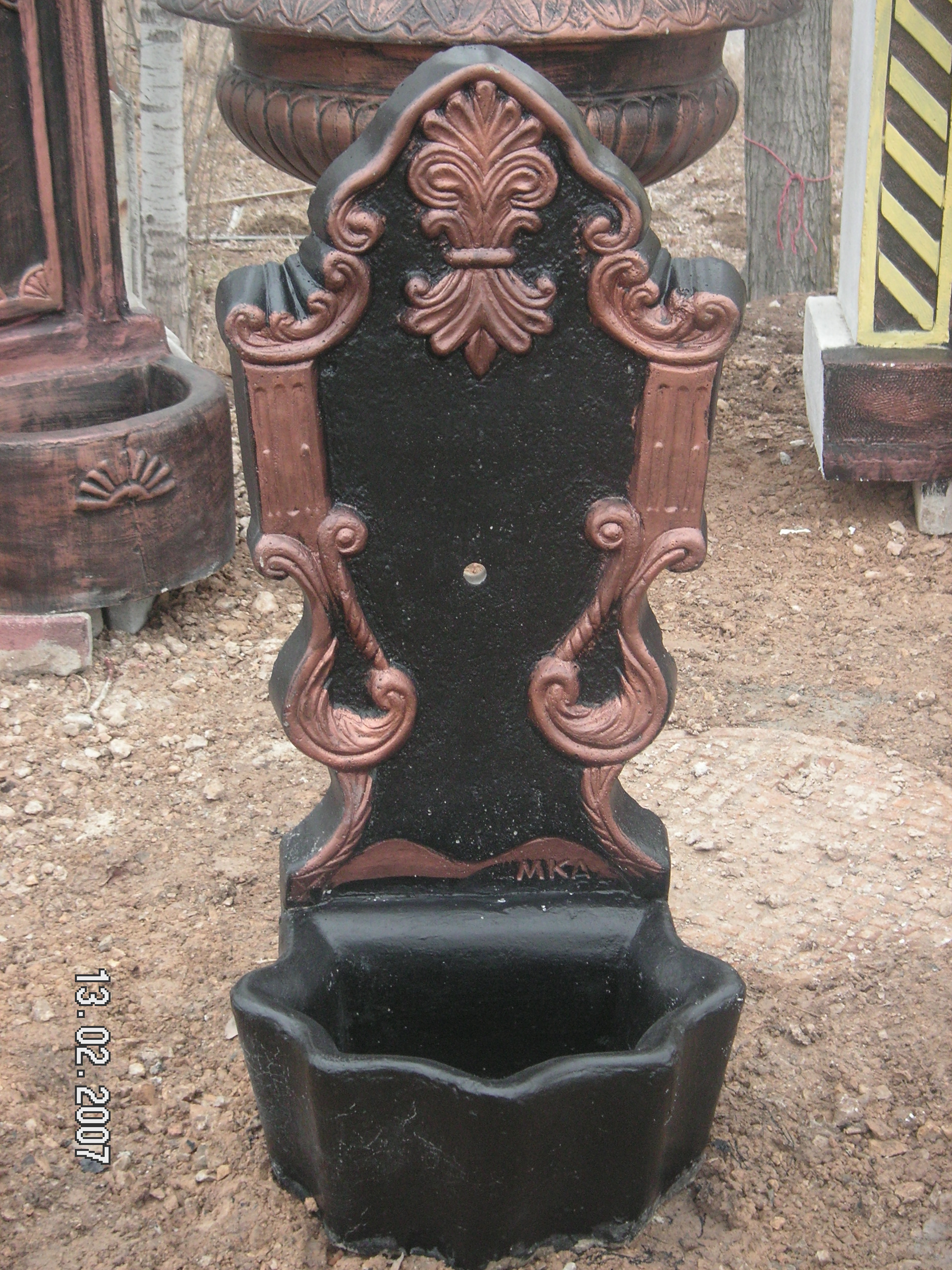 döküm çeşme;beton en.40 boy.50 yüks.105 ağr.50