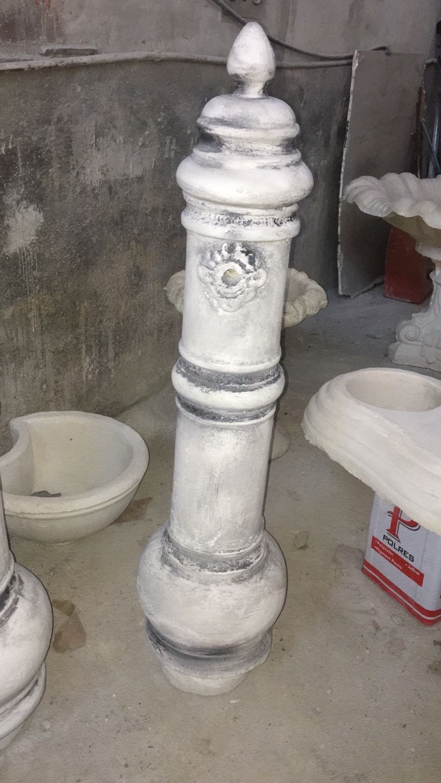 sultan çeşme: beton en.75 boy.55 yüks.130 ağr.120