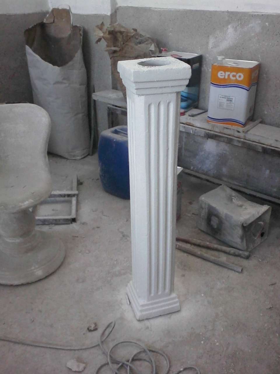 moskova baba sütun;beton 