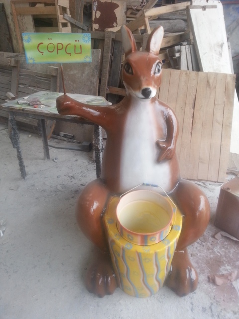 çöpçü kanguru fib en:110 boy:80 yük:143 ağır:30