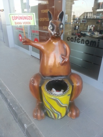 çöpçü kanguru fib en:110 boy:80 yük:143 ağır:30