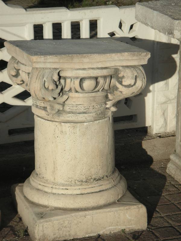 Korint Küçük Kaide;Beton (En:45Boy:45Yüks:70Ağr:150)
