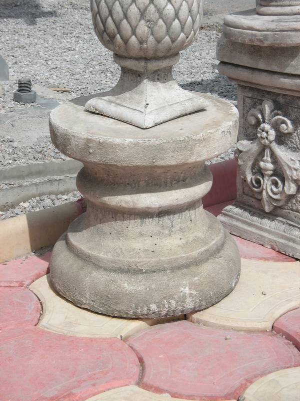 Yuva Küçük Kaide ;Beton  (En:30Boy:30Yüks:30Ağr:40)