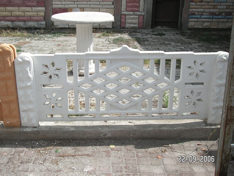 deniz dekor çit; beton en.4 boy.158 yüks.60 ağr.35