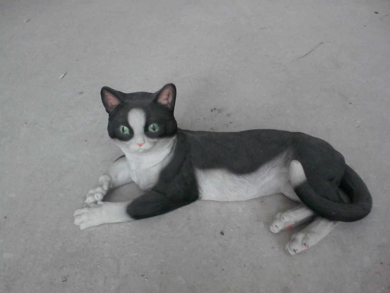 mısır yatan kedi; promit en.25 boy.45 yüks.20 ağr.2