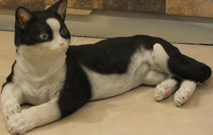 Mısır Yatan Kedi ;Promit (En:25Boy:46.5Yüks:20Ağr:2)