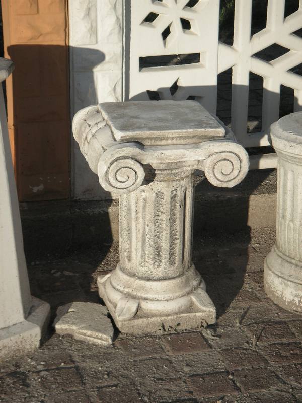 İyon Küçük Kaide;Beton  (En:35Boy:35Yüks:50Ağr:50)