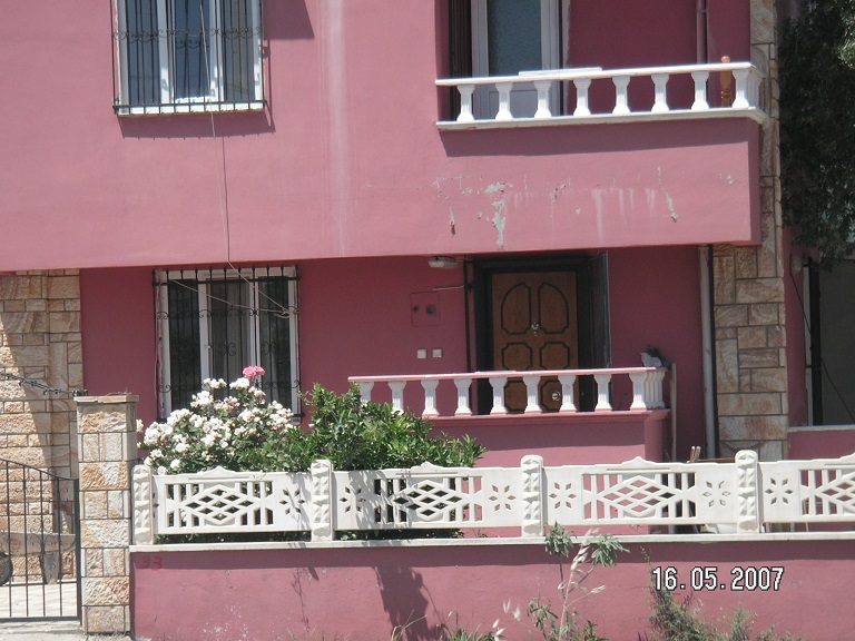 deniz dekor çit; beton en.4 boy.158 yüks.60 ağr.35
