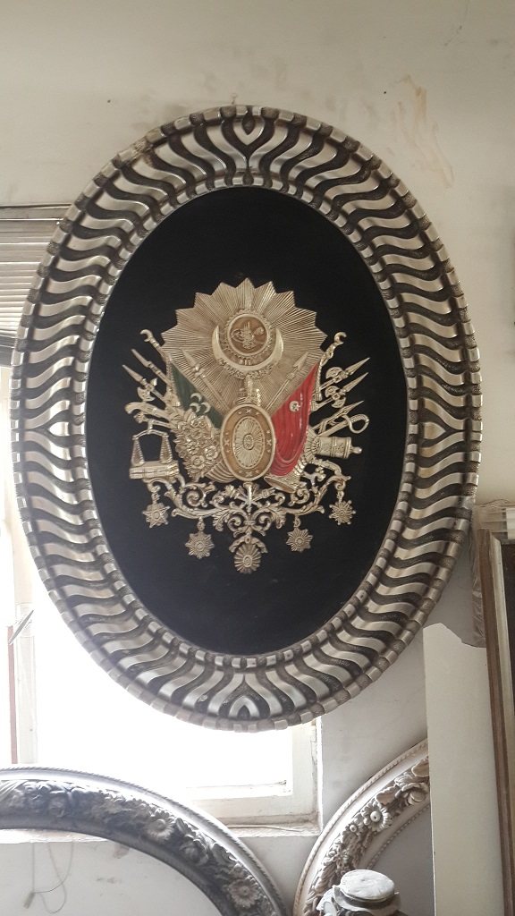 çerçeveli osmanlı arma; promit en.5 boy.95 yüks.125 ağr.10