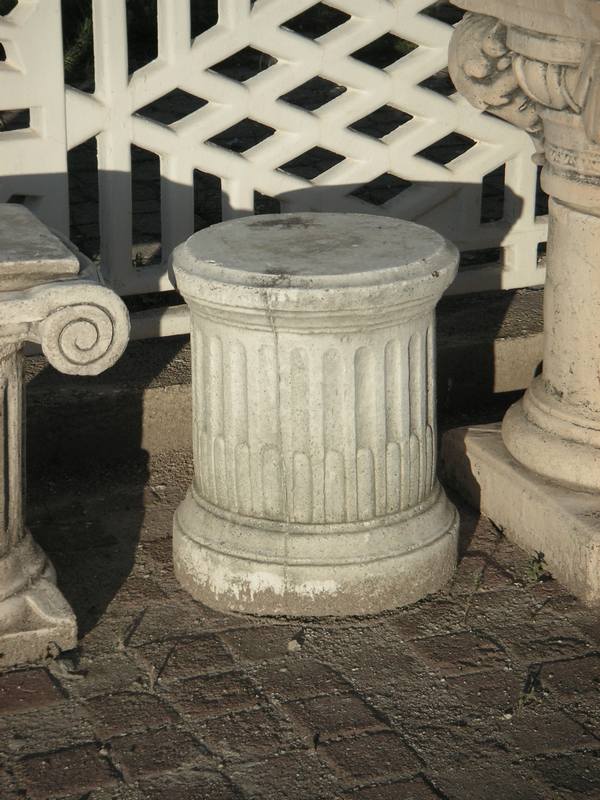Aspendos Kısa Kaide;Beton  (En:35Boy:35Yüks:40Ağr:30)