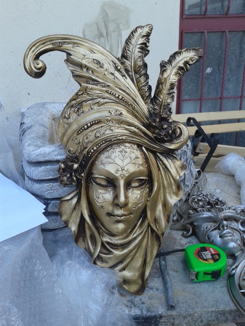 büyük tüylü maske; promit en.5 boy.35 yüks.54 ağr.3