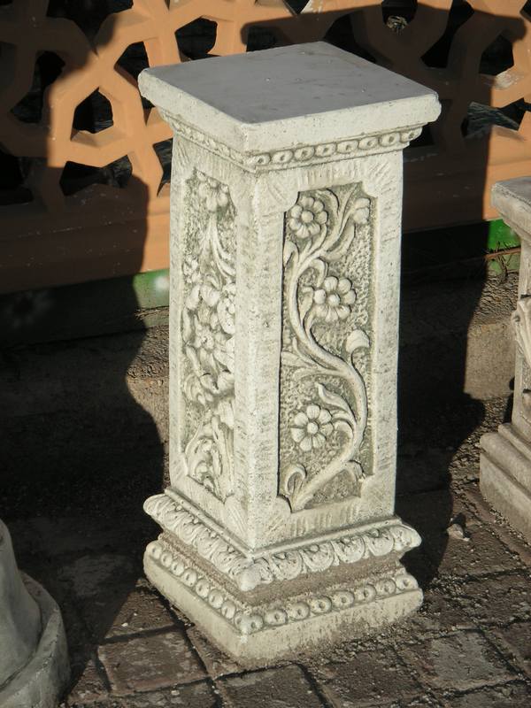Köşeli Uzun Kaide;Beton  (En:22Boy:22Yüks:60Ağr:40)