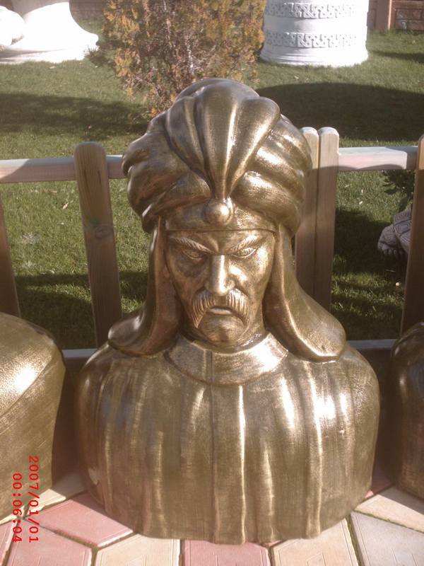 Muhammet Harzemşah Büst;Fiber (En:50Boy:70Yüks:86Ağr:10)