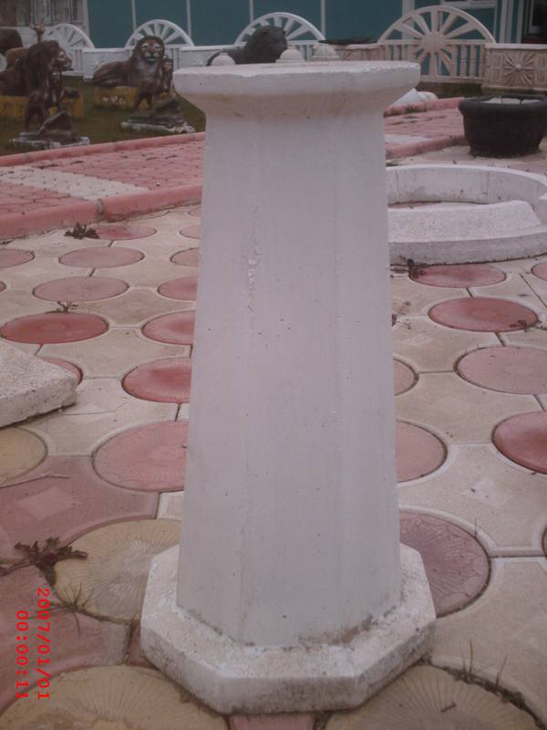 Köşe Piramit Kaide;Beton (En:35Boy:35Yüks:65Ağr:25)