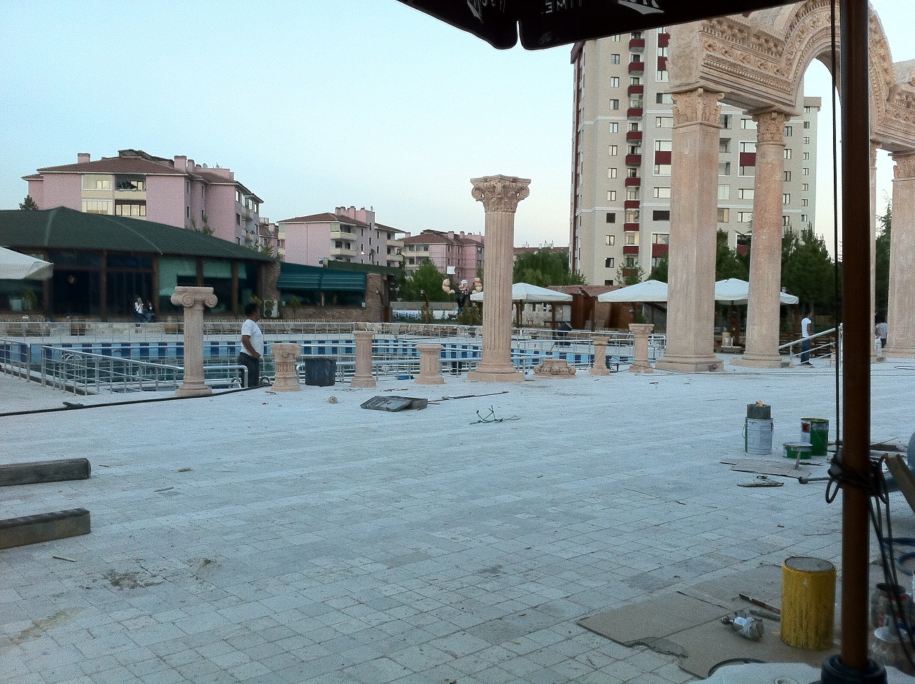 yivli sütun takım; beton en.55  boy.55 yüks.270 ağr.250