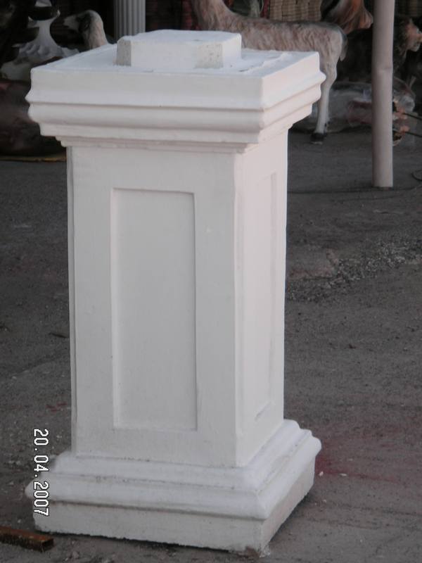 Dikdörtgen Büyük Kaide;Beton (En:40Boy:40Yüks:90Ağr:150)