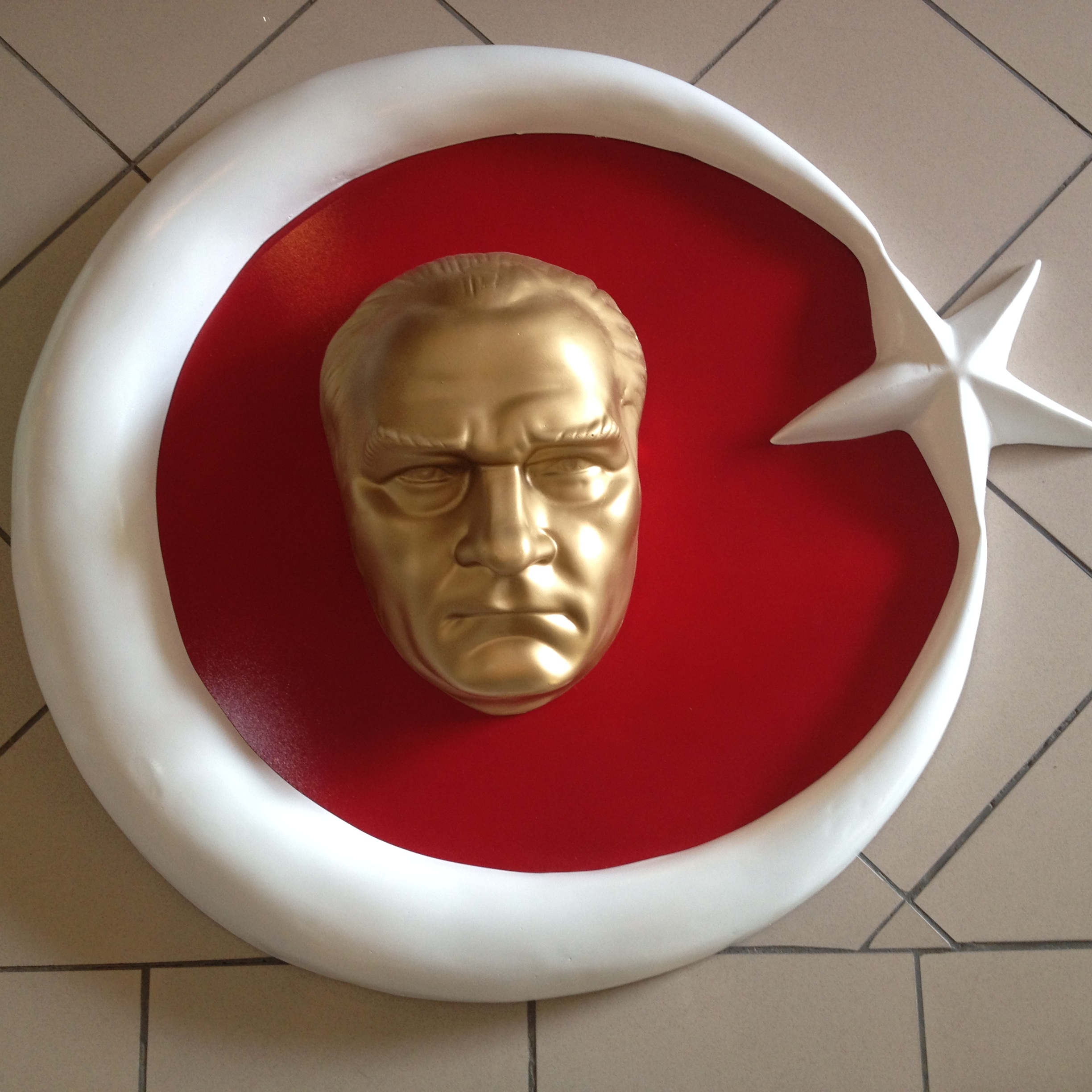 ay yıldız atatürk rölyef; promit en.20 boy.100 yüks.90 ağr.4